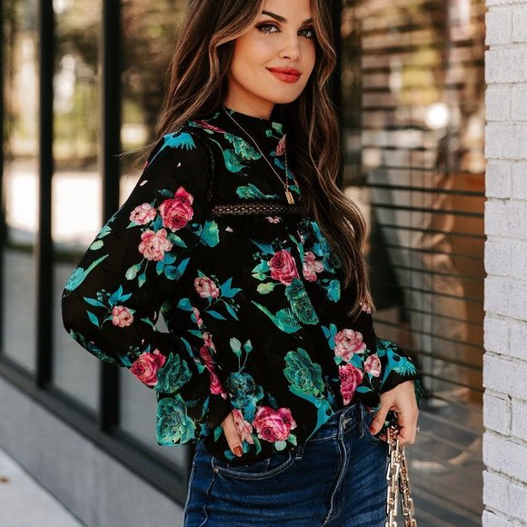 RIOS FLORAL LACE BLOUSE - Picture 8 of 8